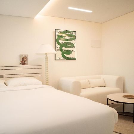 Apartamento Uh Flat The Seocho Seúl Exterior foto