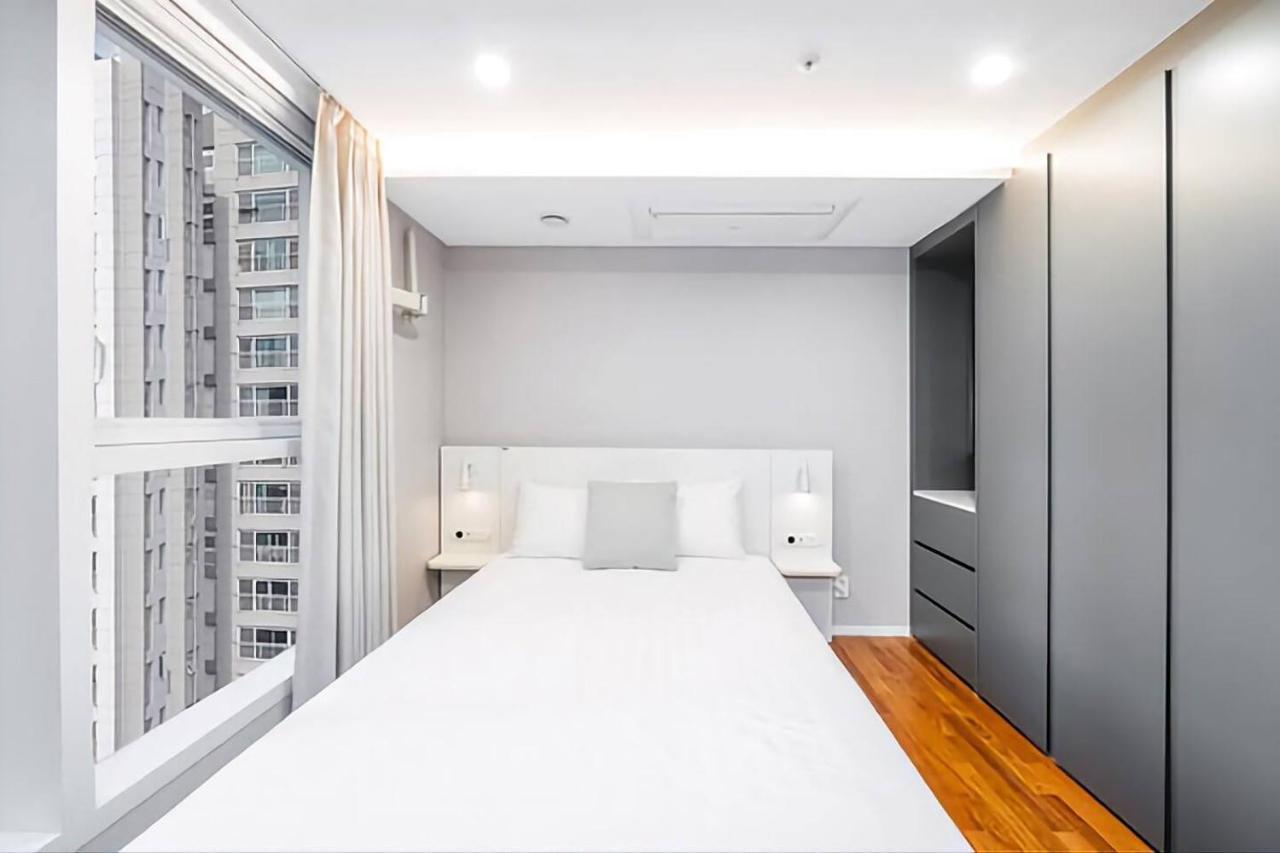 Apartamento Uh Flat The Seocho Seúl Exterior foto
