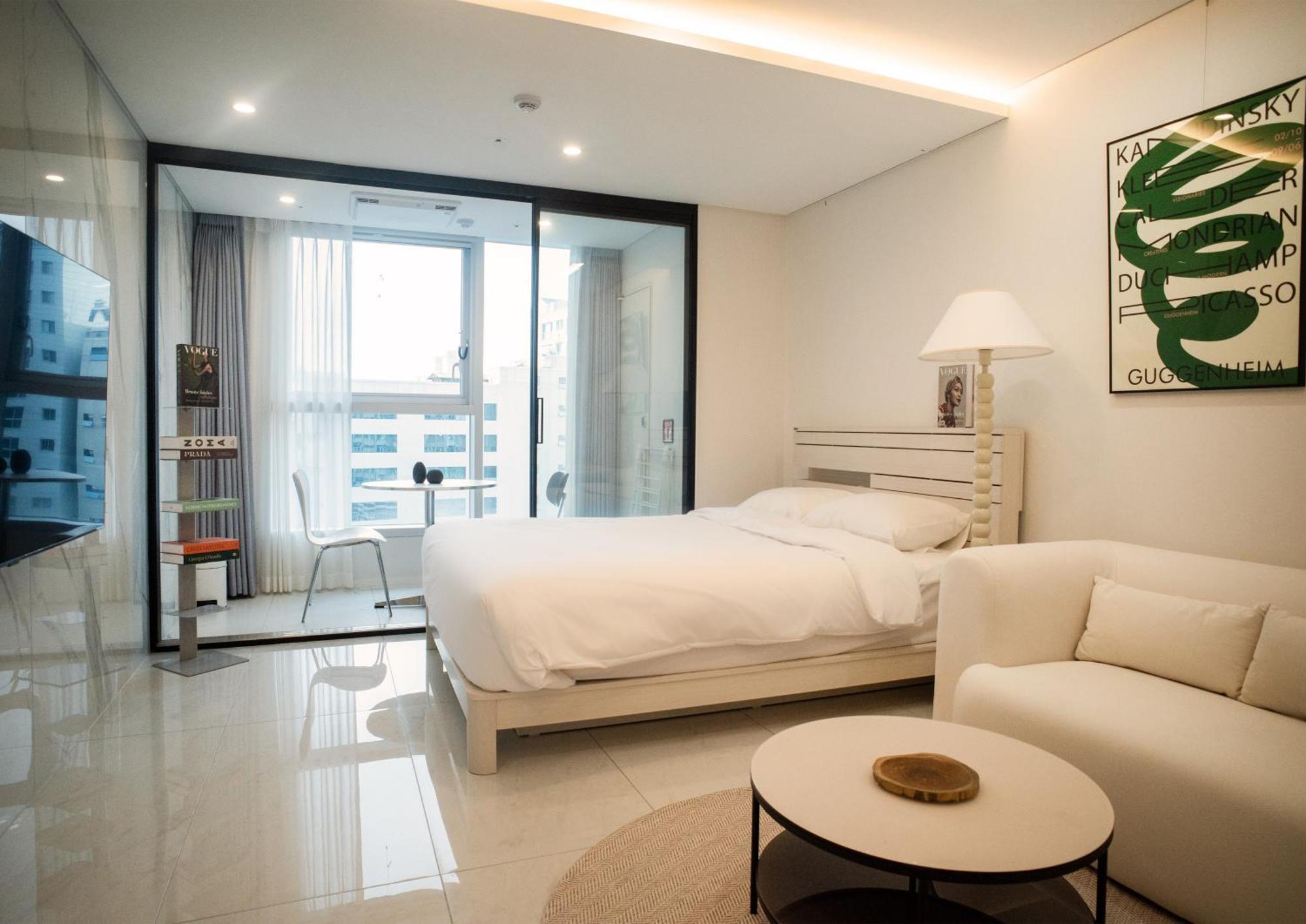 Apartamento Uh Flat The Seocho Seúl Exterior foto