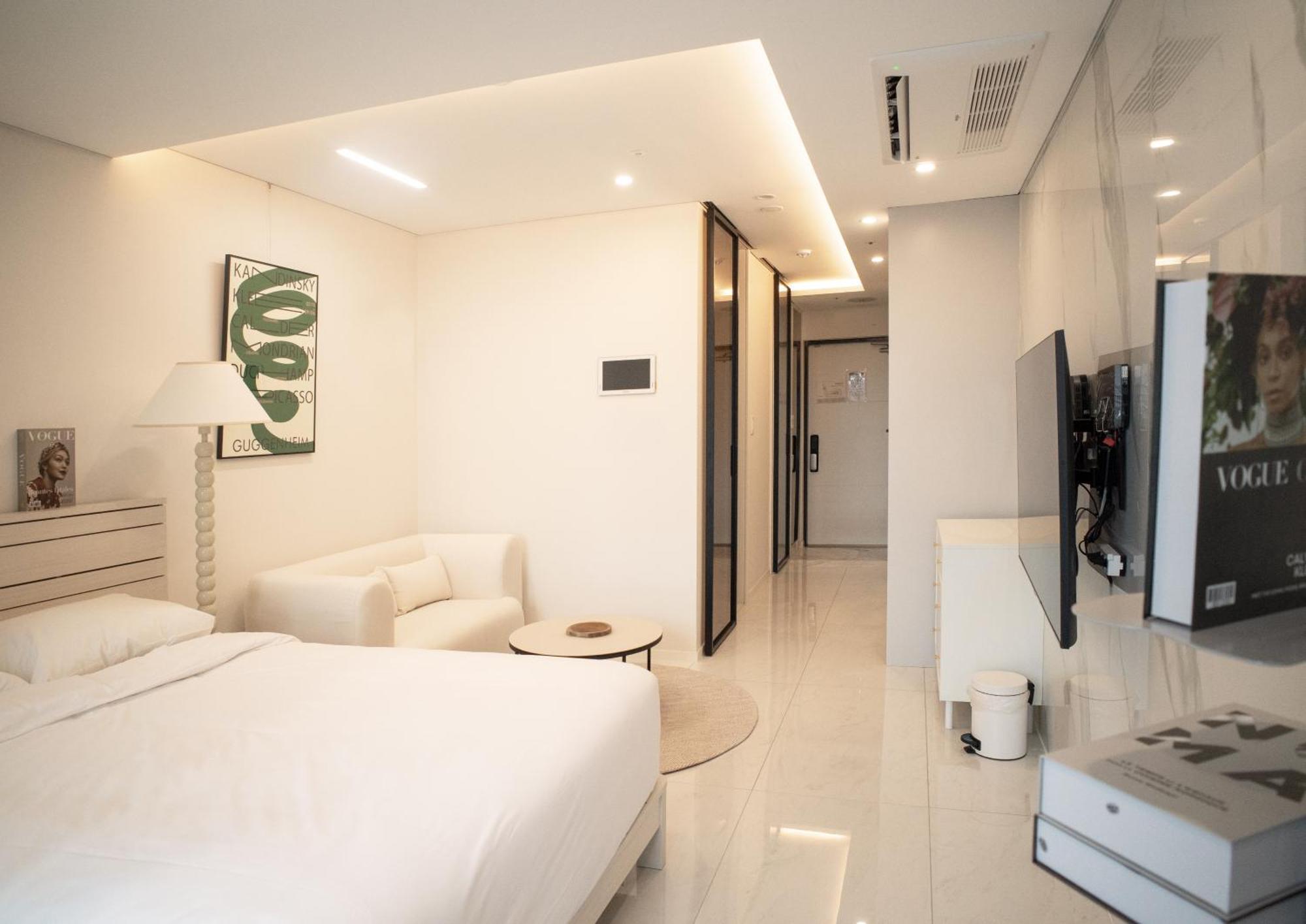 Apartamento Uh Flat The Seocho Seúl Exterior foto