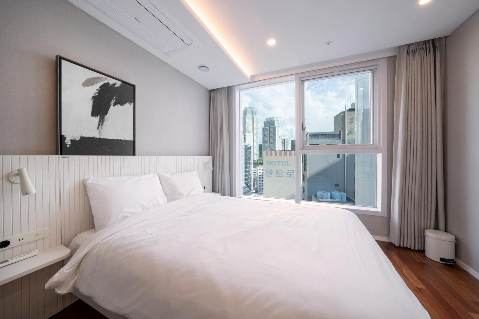 Apartamento Uh Flat The Seocho Seúl Exterior foto